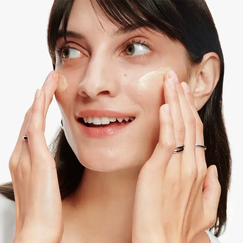 Clinique Dramatically Different Feuchtigkeitsspendende Lotion Feuchtigkeitsspendende Lotion Spf50, 75 ml