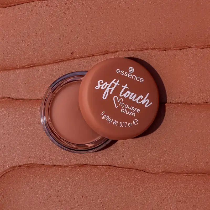 Essence Soft Touch Mousse Rouge 20, 5 g