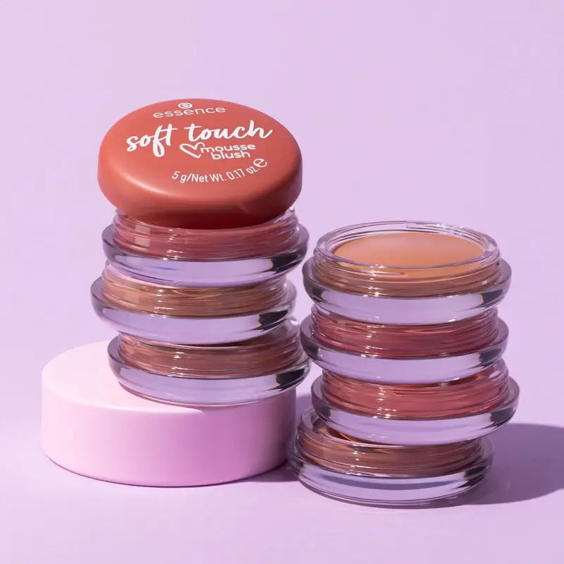 Essence Soft Touch Mousse Rouge 40, 5 g
