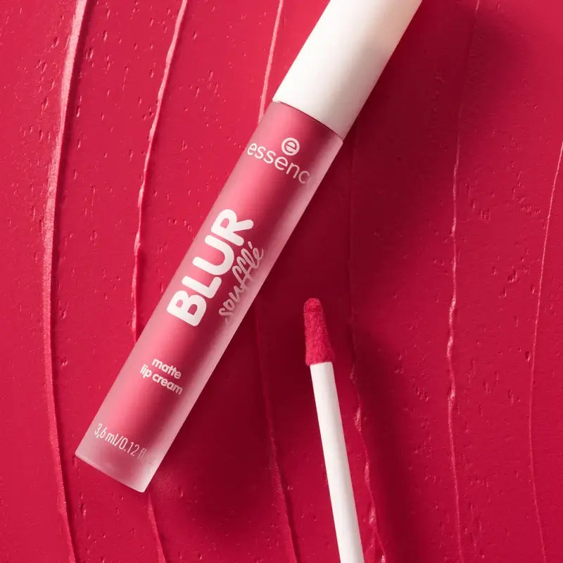 Essence Cremig-matter Lippenstift Blur Soufflé 04, 3,6 ml