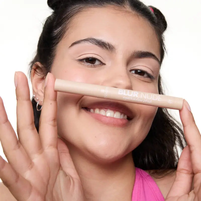 Essence Lidschattenstift „Blur Nude 01“, 1,2 g
