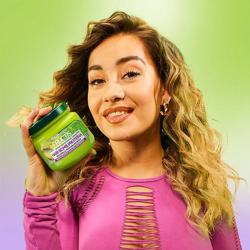 Garnier Fructis Nutri Curls Hair Bomb Protein-Nährende Haarmaske mit Pistazienöl 320 ml.