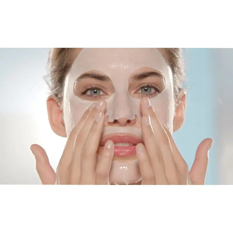 Garnier Skin Active Mask Tissu Hydra Bomb feuchtigkeitsspendende, mattierende Stoffmaske mit Hyaluronsäure und grünem Tee