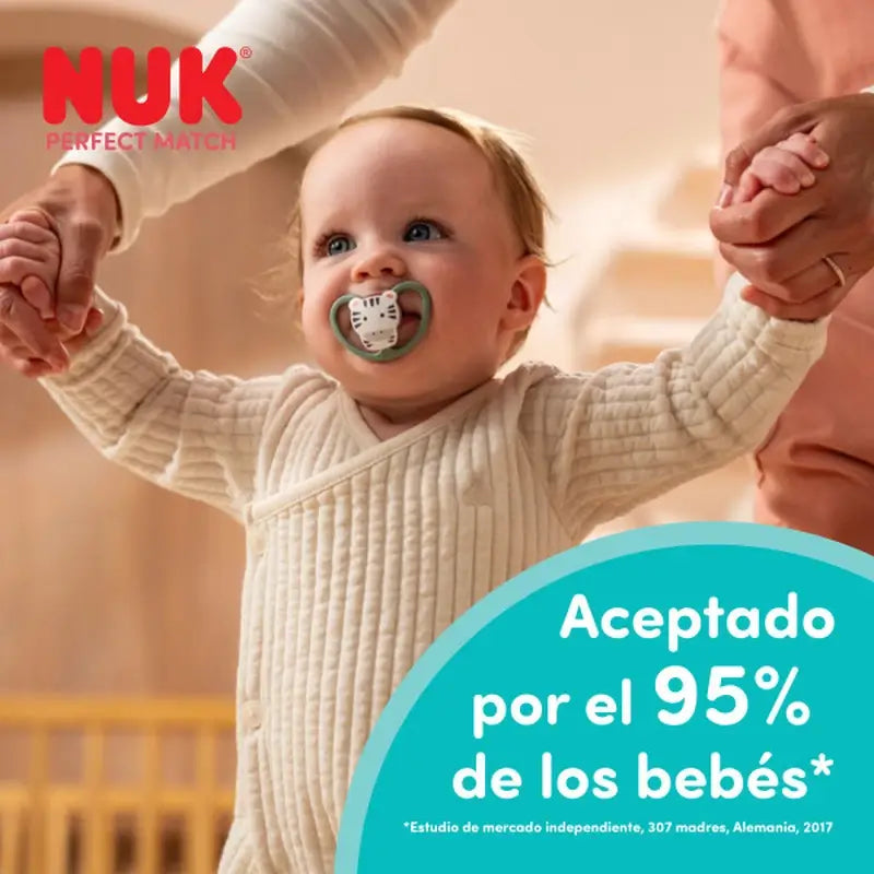 NUK Perfect Match Air Schnuller aus Silikon T1 0–6 Monate Mickey Mouse Rot/Grau, 2 Stück