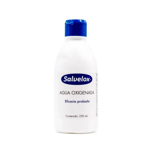 Salvelox Hydrogen Peroxide 10 Vol. (4.9%), 250 ml